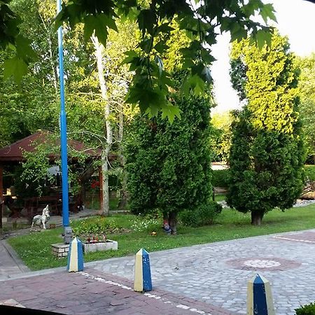 Motel Paradise Oryakhovo Exterior photo
